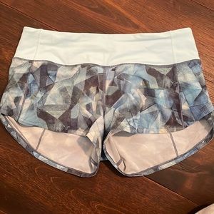 Lululemon Speed Up Low-Rise Lined Short 2.5"